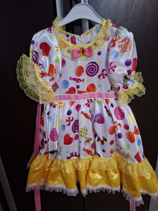 Продам платье конфетки