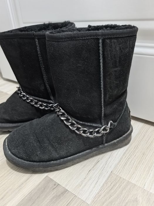 Зимние угги, продаются