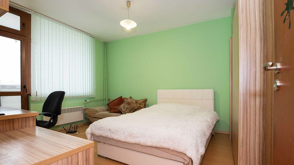 Продава се Тристаен апартамент в Бургас, Братя Миладинови - 86 кв.м за 2675 €/кв.м - Снимка #2