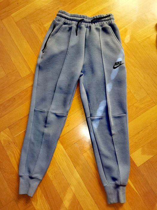 Nike долнища за деца