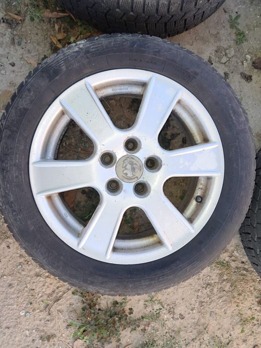 Vând jante VW R16
