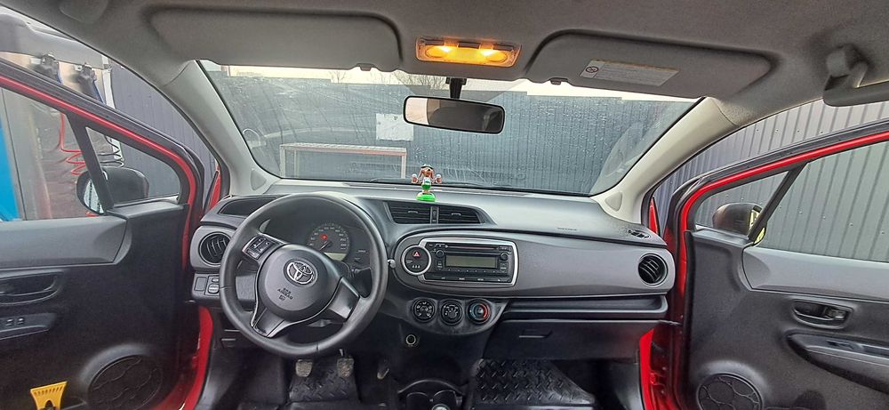 Toyota Yaris anul 2012