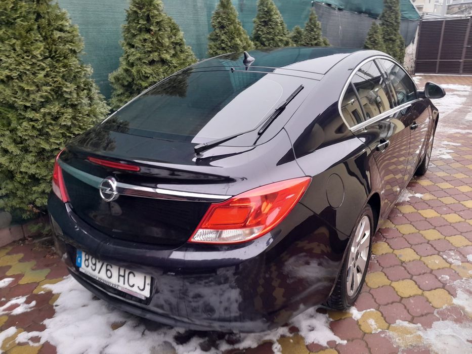 Masina este in stare foarte buna nu fac schimb !!