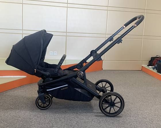 Коляска для близняшки, Скидка 25%. Новая.