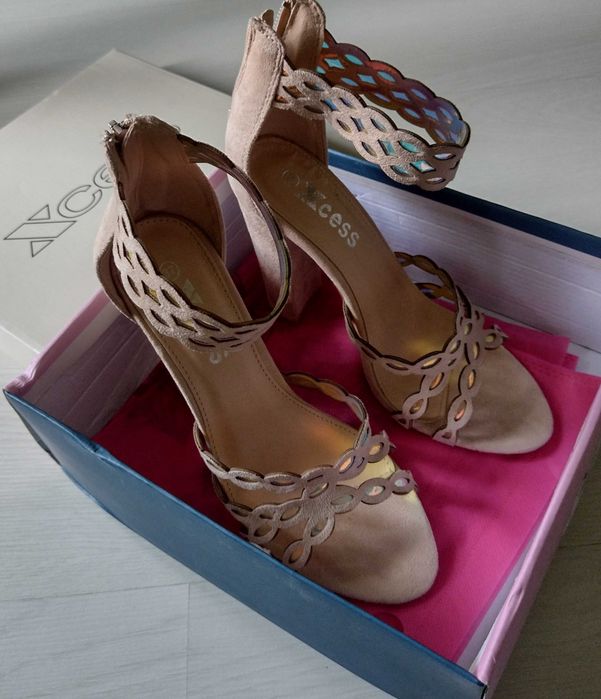 Дамски сандали велур