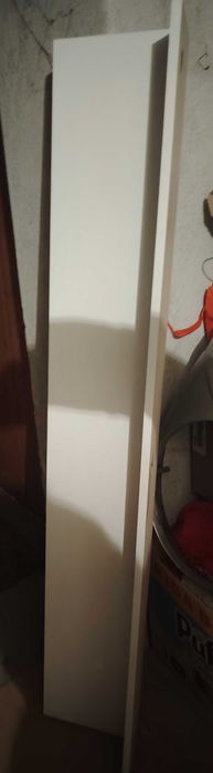 Секция 4 части Еником черно гланц и бяло