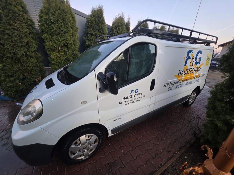 Vand Renault Trafic marfa utilitara 2011