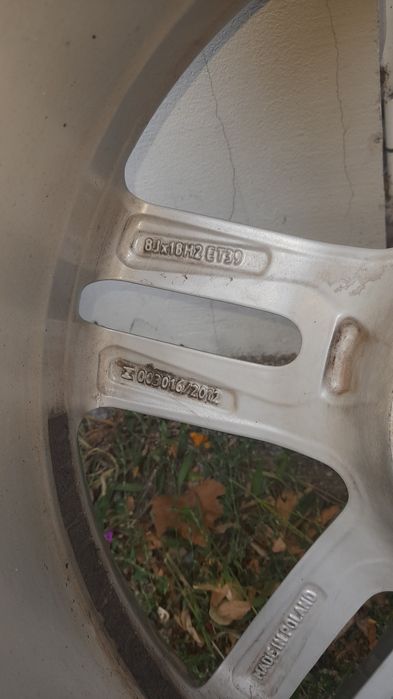 Джанти с гуми за Ауди 18 цола.