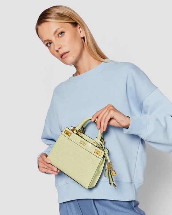 Дамска чанта Guess Katey Croc Mini Satchel