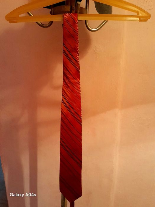 Продается мужской галстук