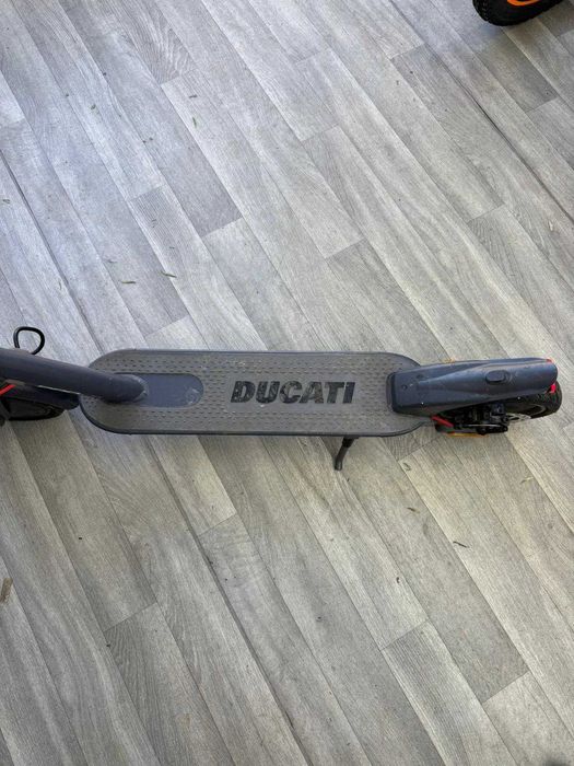 Trotineta Electrica Ducati