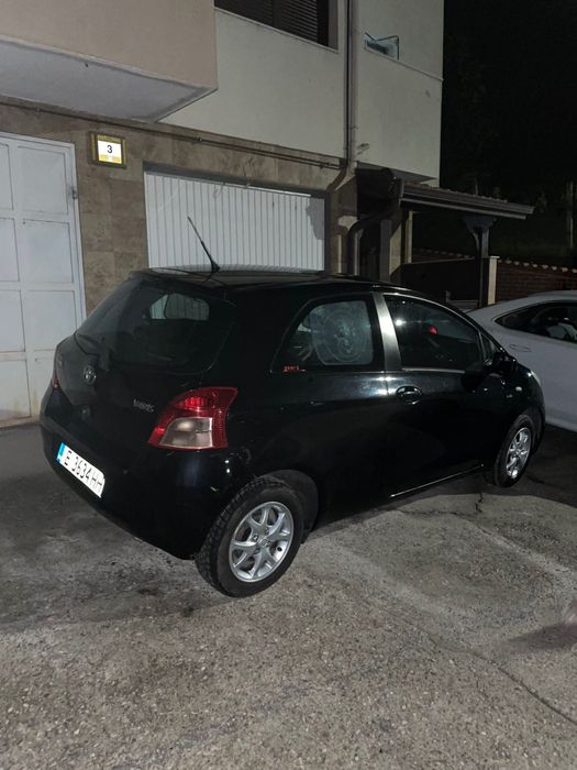 Кола Toyota Yaris