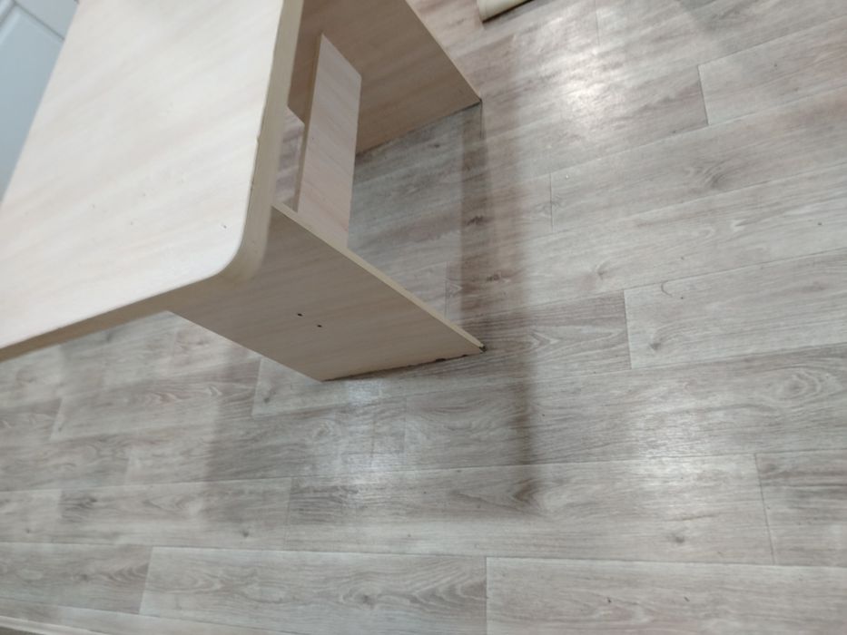 Продам стол кухню