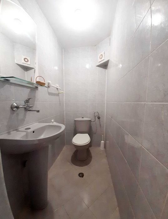 Продава се Многостаен апартамент в Търговище, Център - 300 кв.м за 667 €/кв.м - Снимка #16