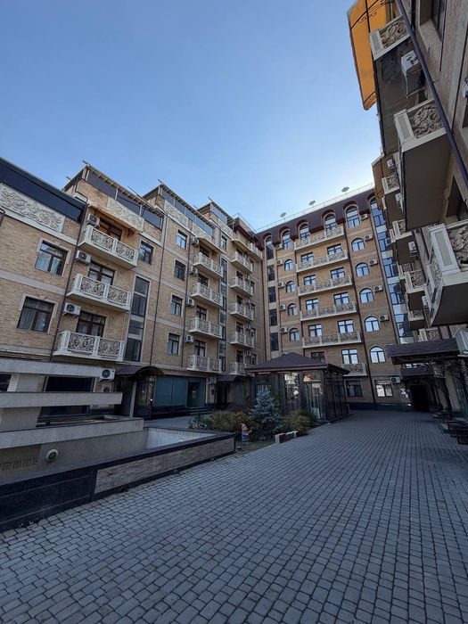 Юнус-Абад Жк " Badamzar Terrace" 5/2/7 240кв. Евро ремонт мебель и тех