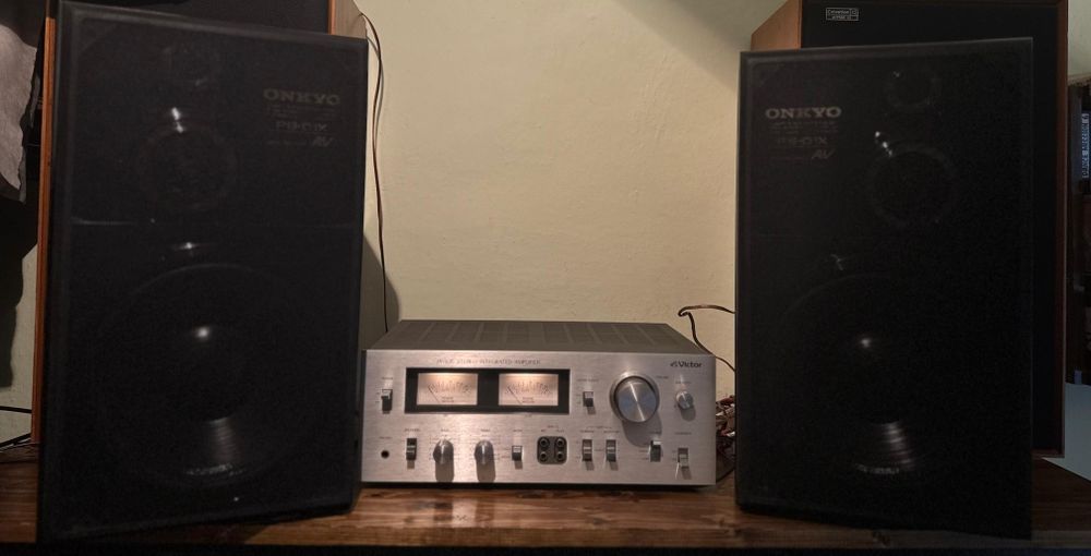 Усилитель VIСТОR JА - S 35