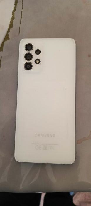 Продам телефон Самсунг а52