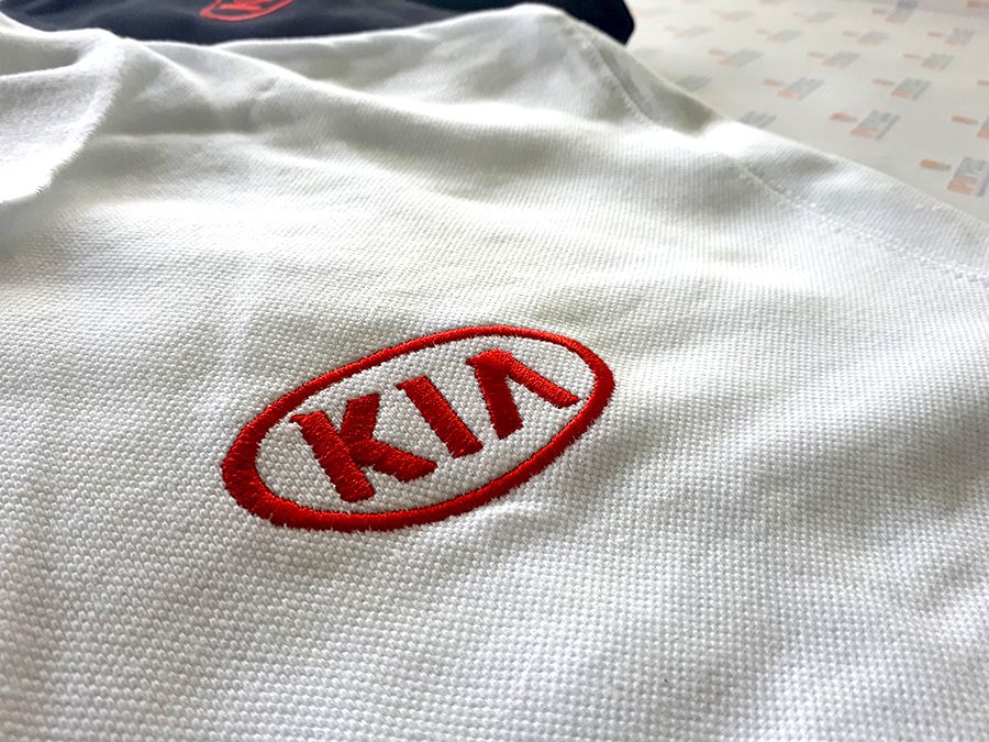 униформа футболка худи свитшот жилетка куртка кепка поло полотенце