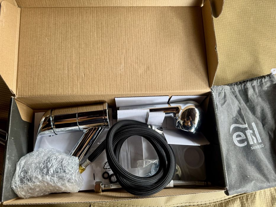 Baterie de chiuvetă Grande Vita Classic cu duș extractibil