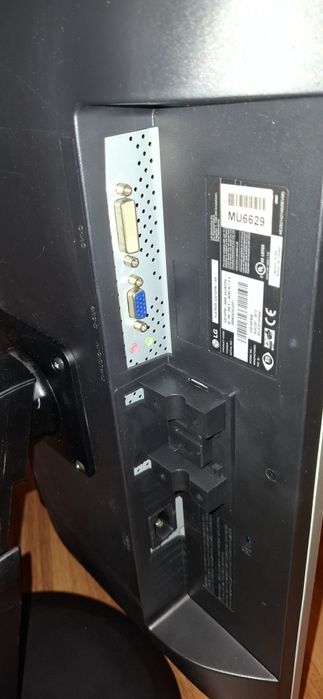Monitor LG Flatron E2210PM 22”