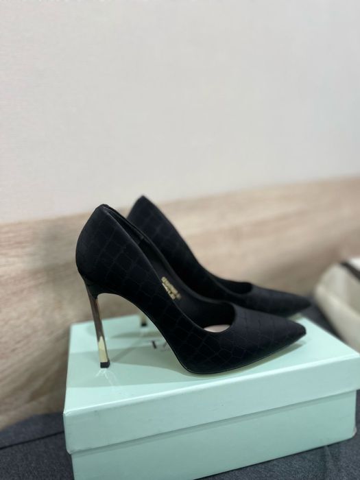 Туфли 38 размер 10000