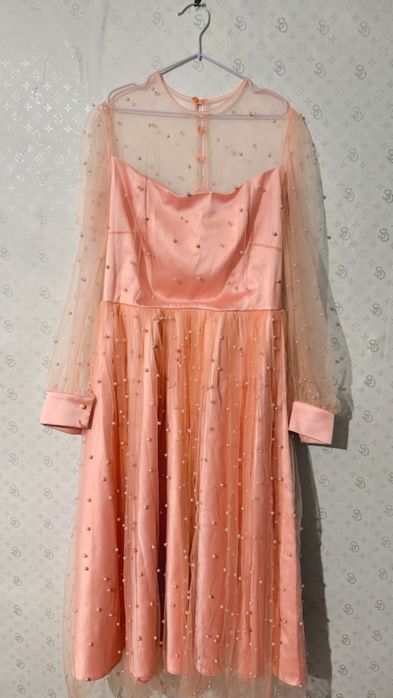 Продам платье 42-44-46