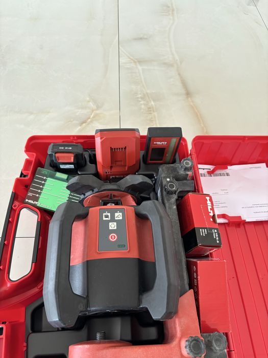 Hilti  pr3 hvgs отлично състояние