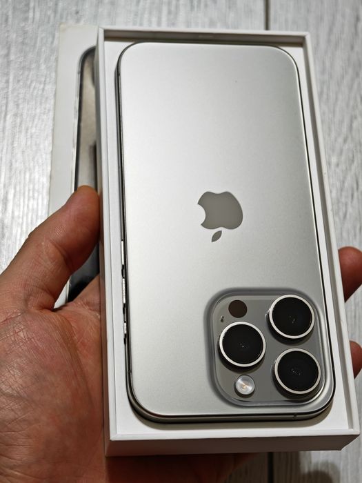 iPhone 15 Pro 256 gb ёмкость 90