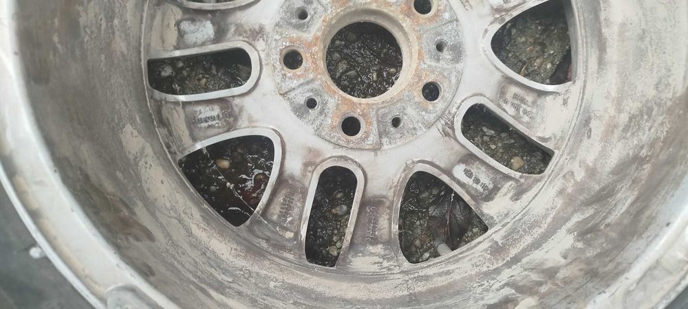 Set 4 jante originale BMW 205/55/R16