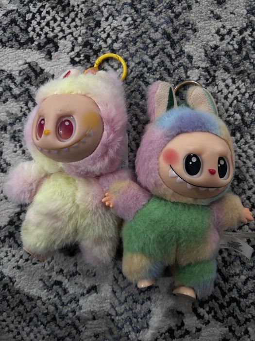 Jucarie  Labubu colorati 2  bucati nefolositi si hello kitty