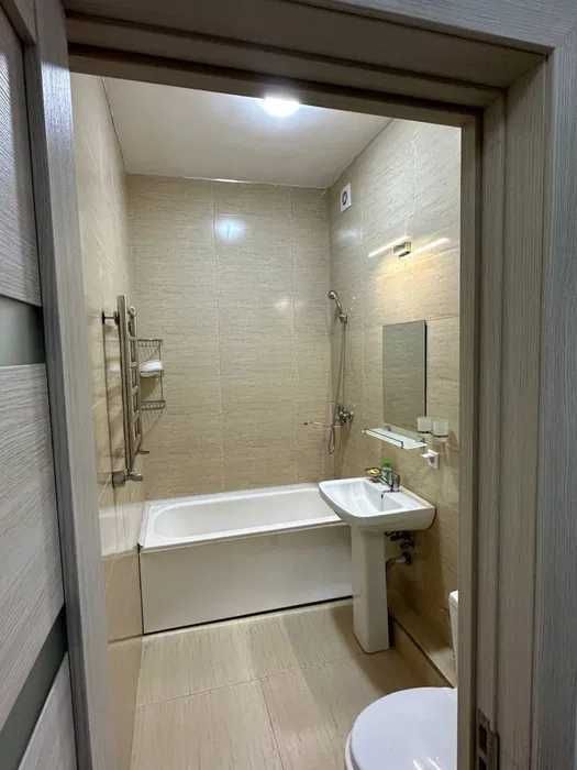 Срочно сдам 3- комнаты  7/11 жилой комплекс Манзара ситй