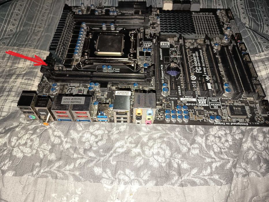 Placa baza socket 2011 + cpu 12 core, Gigabyte X79-UD3 + Xeon E5 2620