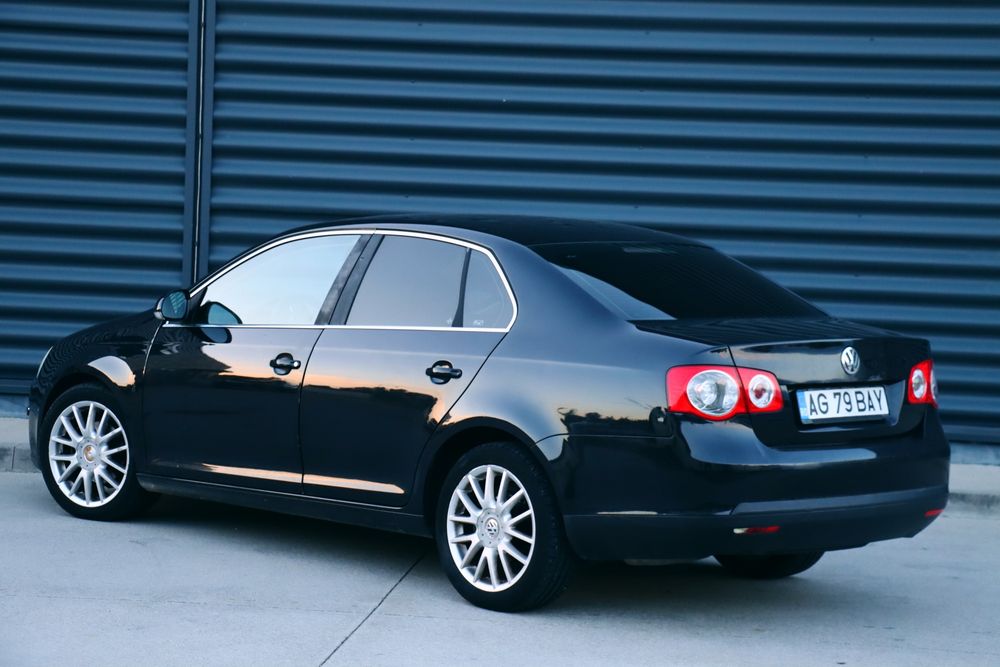 VOLKSWAGEN Jetta 2008 — imagine 3