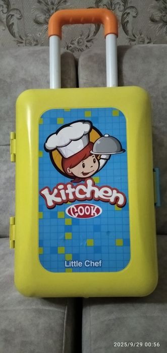 Детская посуда с плитой