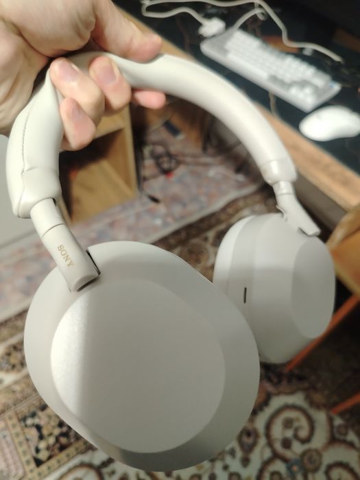 Продам наушник Sony wh1000xm5