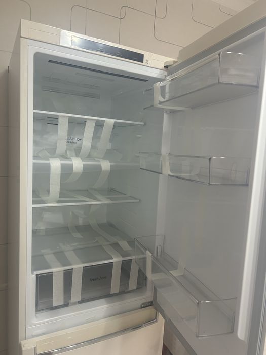 Продаю холодильник LG