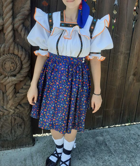 Camasa traditionala cusuta manual