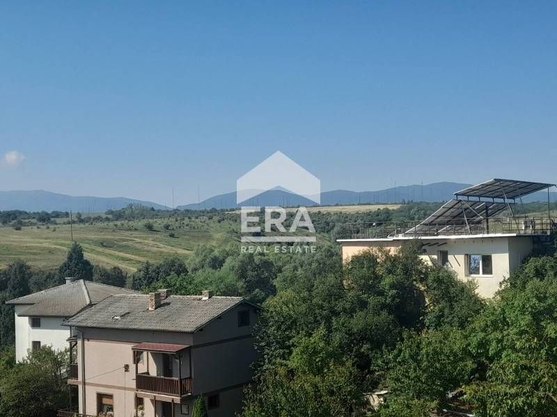 ЕРА ТЕРА продава еднофамилна къща в с. Гурмазово, общ. Божурище.