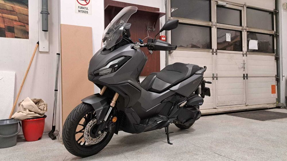 Scuter Honda ADV 350