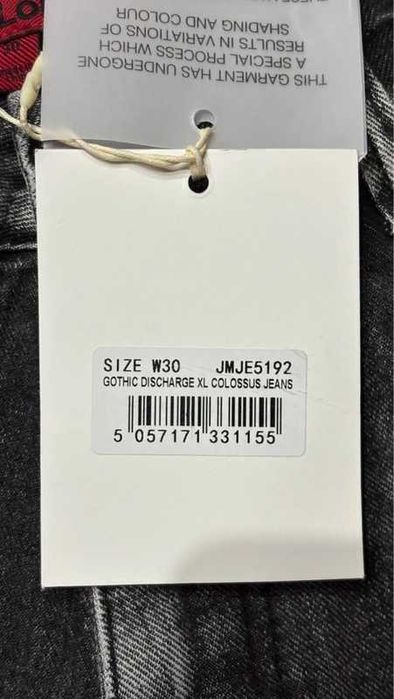 Blugi Jaded London de dama,dar unisex ,cu rupturi numar 30