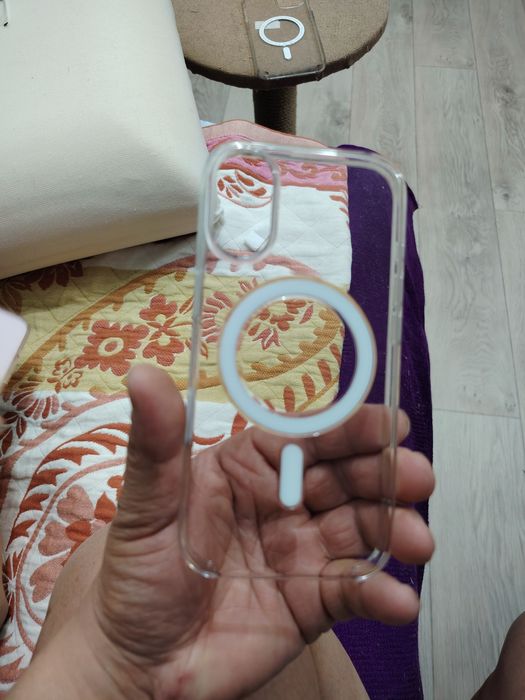 Чел на айфон 17 оригинал