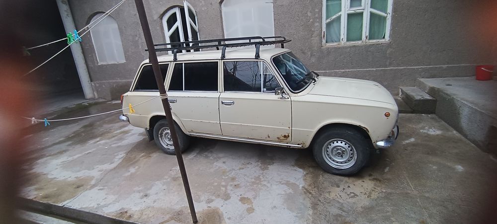 Jiguli vaz 2102.