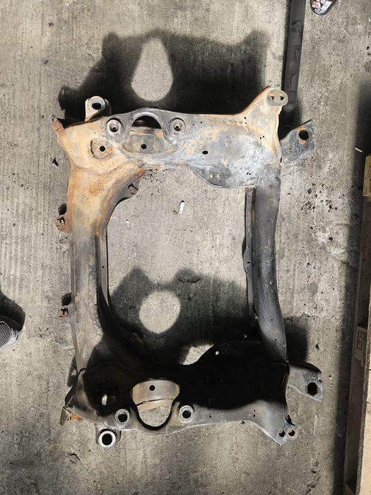 Преден мост Мерцедес 4 matik w212 w218