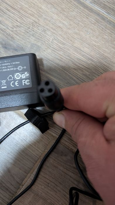 Încărcător trotineta /hoverboard