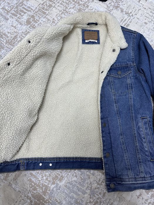 Куртка джинсовая