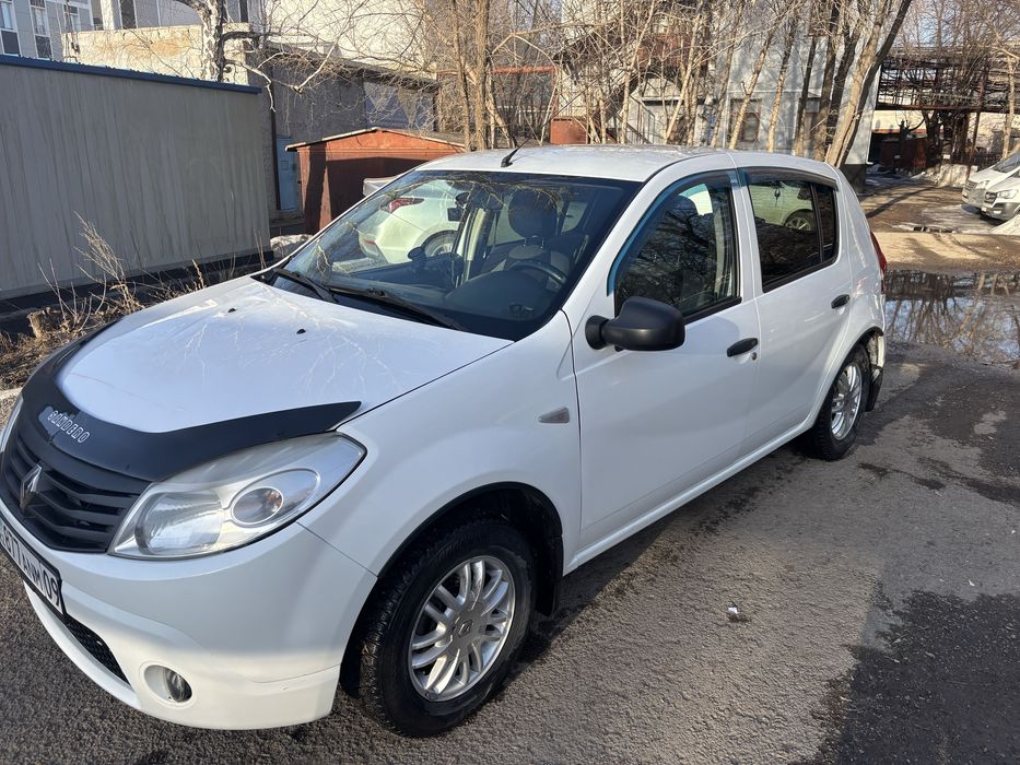 Продам Renault Sandero 2012года
