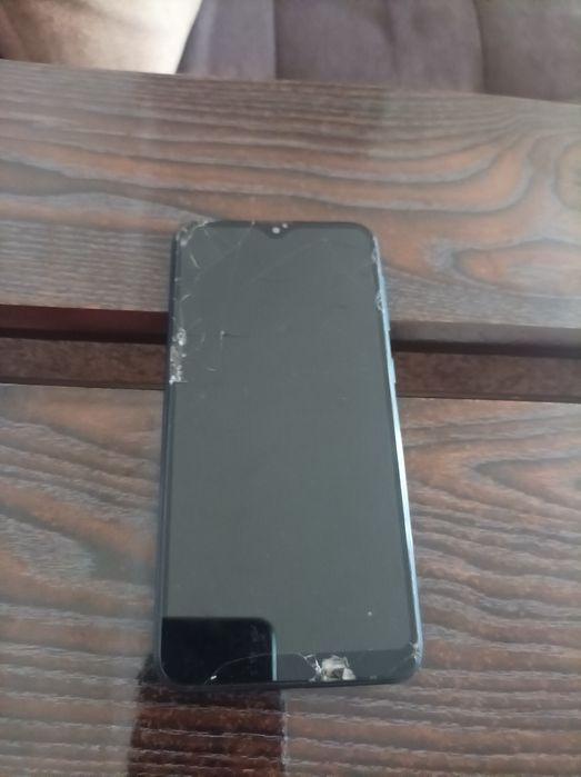 Samsung A10 aybi yoq faqat ekran almashtirish kerak