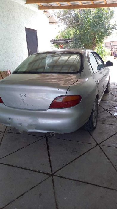 Hyundai Avante 1995 года