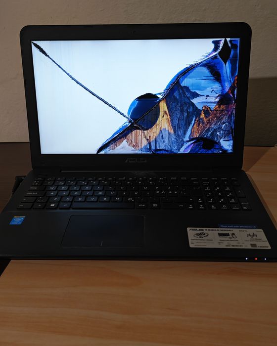 Laptop ASUS I5-5200U, 1TB