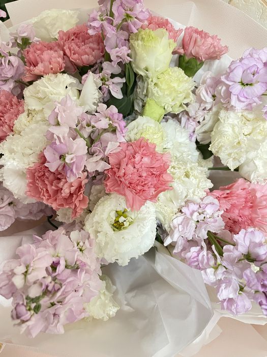 букет цветов Zhan flowers